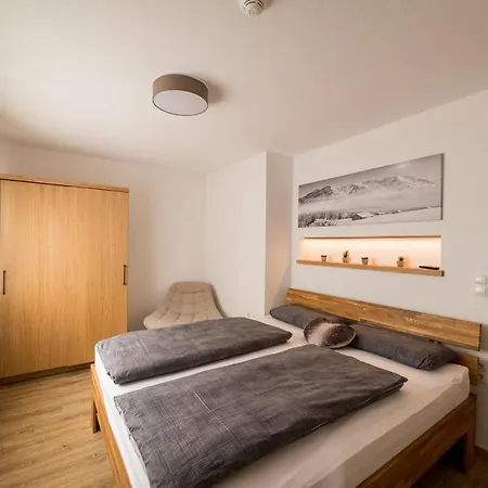 Alpen-lounge 17 Fuegen