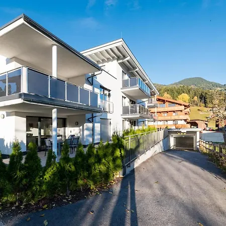 Alpen-lounge 17 Apartment Fuegen