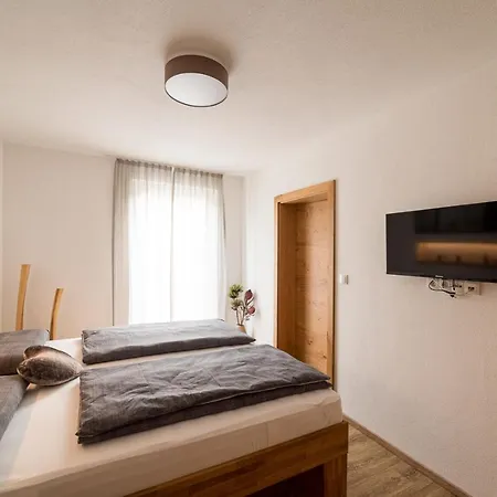 Apartment Alpen-lounge 17 *