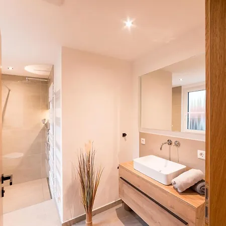 Alpen-lounge 17 Fuegen